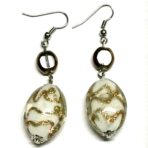 VTG 90s Handmade Artsy Modernist White/Gold Glitter Dangle Bead Pierced Earrings - Picture 6 of 8